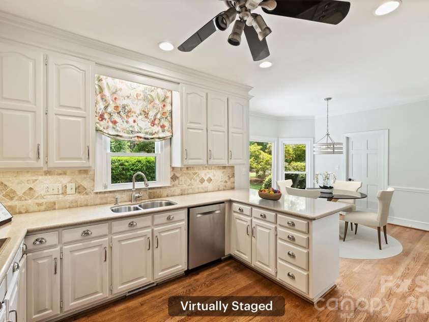 9436 Hathwyck Court, Matthews, NC 28105.  MLS# CAR4372188, YatesRealty ID 37909. Great layout