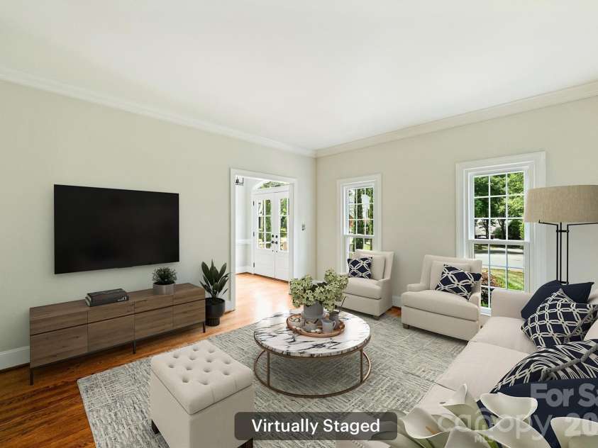 9436 Hathwyck Court, Matthews, NC 28105.  MLS# CAR4372188, YatesRealty ID 37909. Light filled
