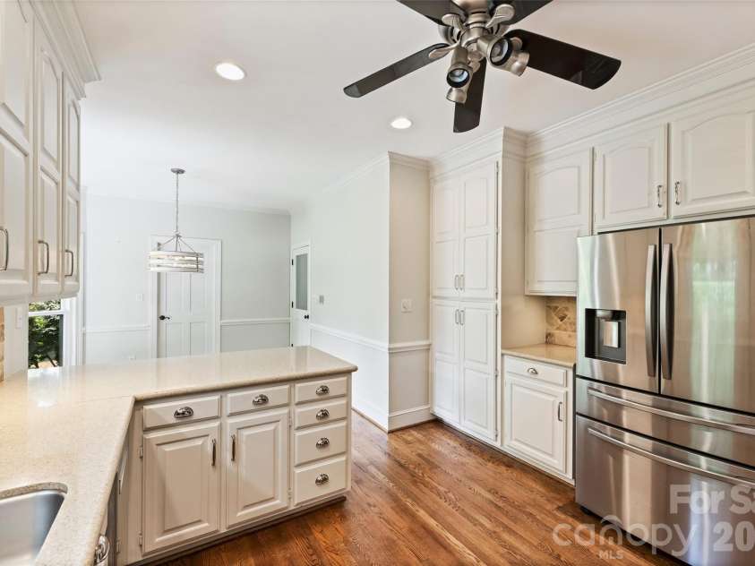 9436 Hathwyck Court, Matthews, NC 28105.  MLS# CAR4372188, YatesRealty ID 37909. Nice and open