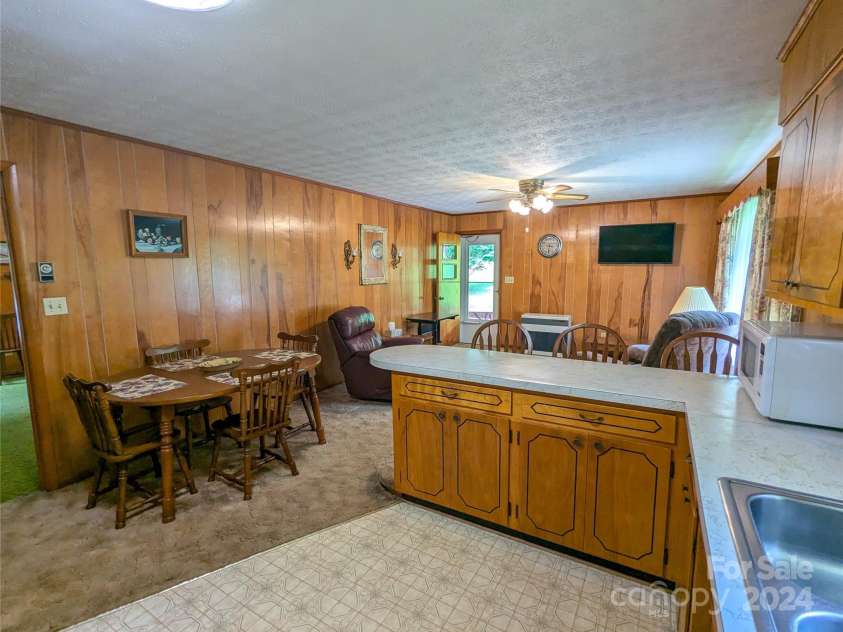 1524 Seven Mile Ridge Road, Burnsville, NC 28714.  MLS# CAR4166192, YatesRealty ID 3791. 