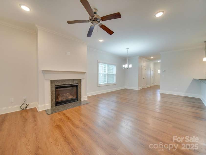 15334 Birkdale Commons Parkway, Huntersville, NC 28078.  MLS# CAR4207665, YatesRealty ID 3791. Great Room