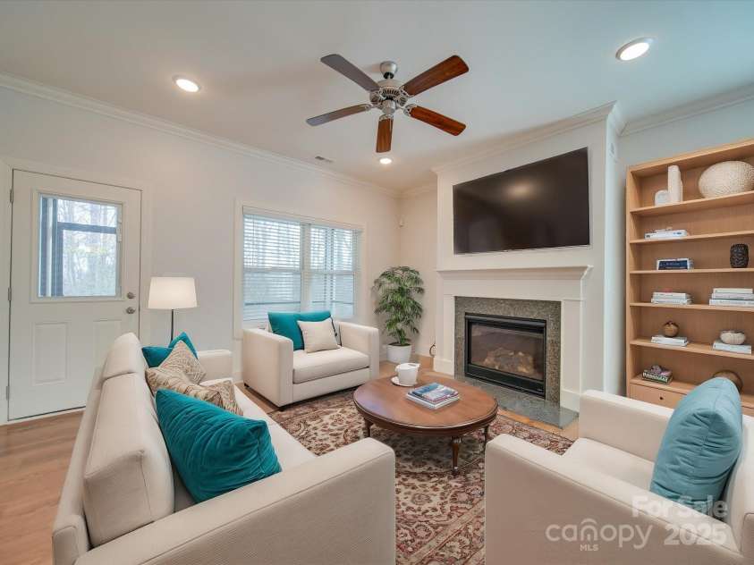 15334 Birkdale Commons Parkway, Huntersville, NC 28078.  MLS# CAR4207665, YatesRealty ID 3791. Great Room -Virtually Staged