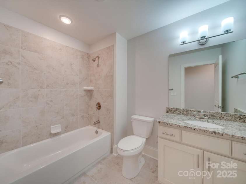 15334 Birkdale Commons Parkway, Huntersville, NC 28078.  MLS# CAR4207665, YatesRealty ID 3791. Secondary Bathroom