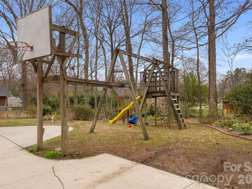 1615 Eastwood Drive, Kannapolis, NC 28081.  MLS# CAR4347467, YatesRealty ID 3791. Backyard