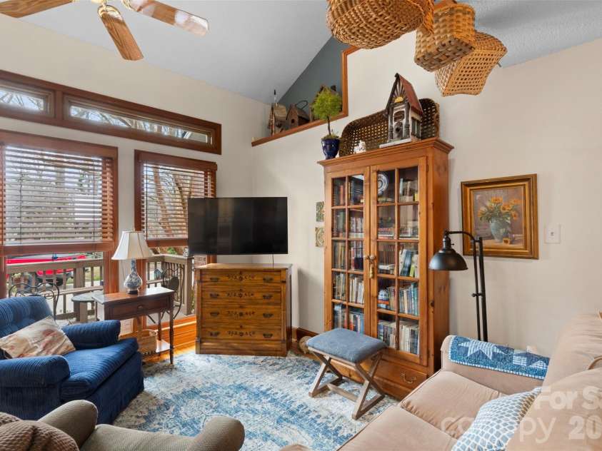 1615 Eastwood Drive, Kannapolis, NC 28081.  MLS# CAR4347467, YatesRealty ID 3791. Den