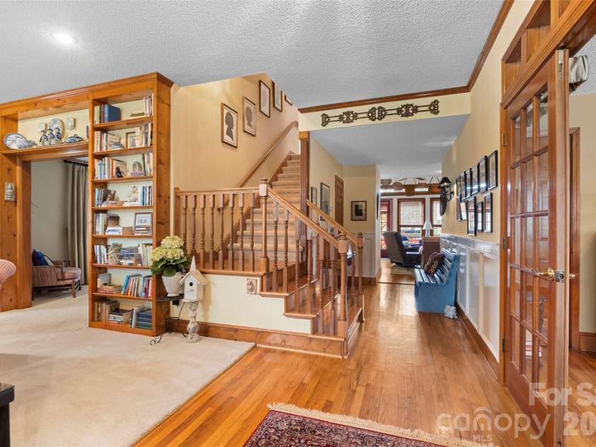 1615 Eastwood Drive, Kannapolis, NC 28081.  MLS# CAR4347467, YatesRealty ID 3791. Front door entry