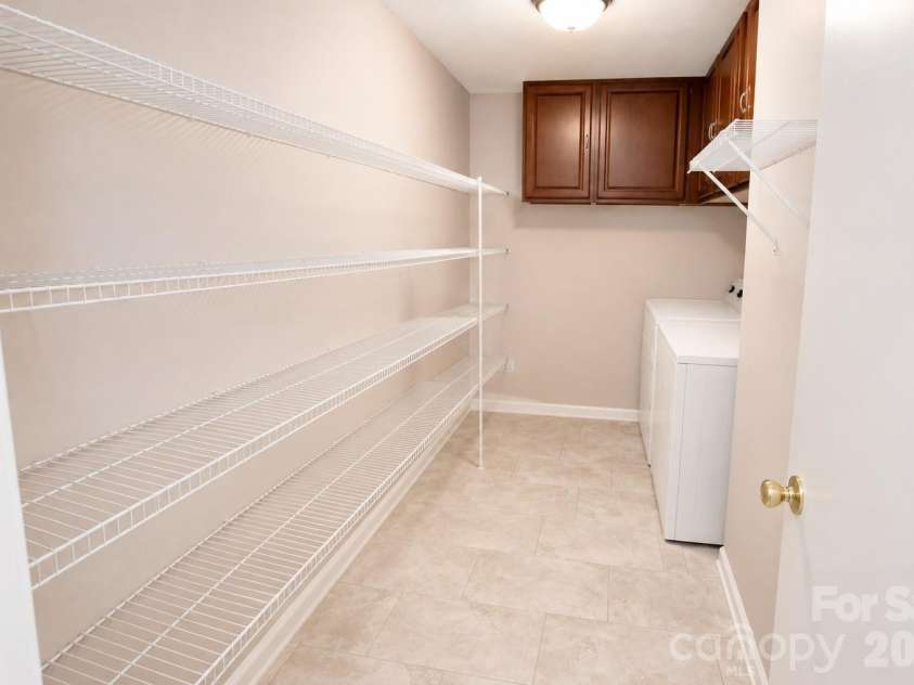 1914 Treefrog Court, Charlotte, NC 28262.  MLS# CAR4401785, YatesRealty ID 37911. 
