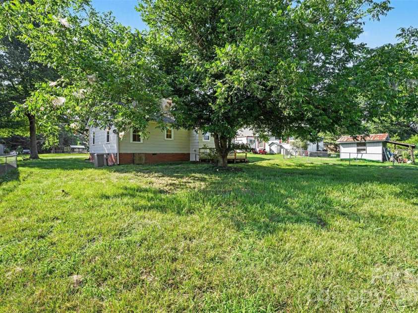 115 Autumn Leaf Road, Troutman, NC 28166.  MLS# CAR4404853, YatesRealty ID 37913. 