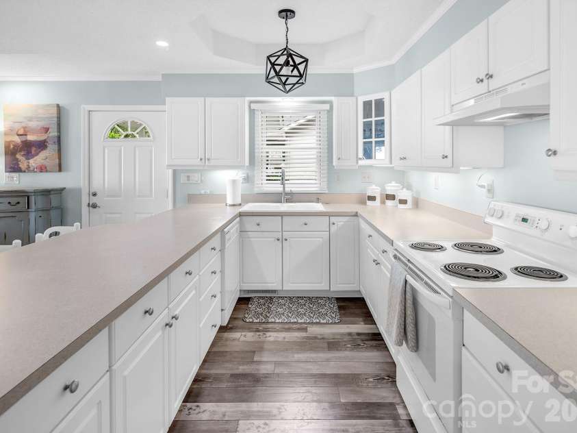 136 Lakeland Circle, Mount Gilead, NC 27306.  MLS# CAR4402425, YatesRealty ID 37914. 