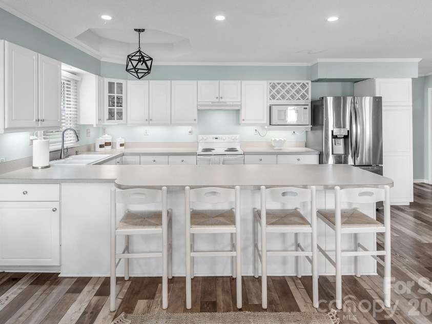 136 Lakeland Circle, Mount Gilead, NC 27306.  MLS# CAR4402425, YatesRealty ID 37914. 