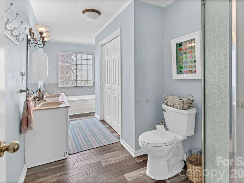 136 Lakeland Circle, Mount Gilead, NC 27306.  MLS# CAR4402425, YatesRealty ID 37914. 