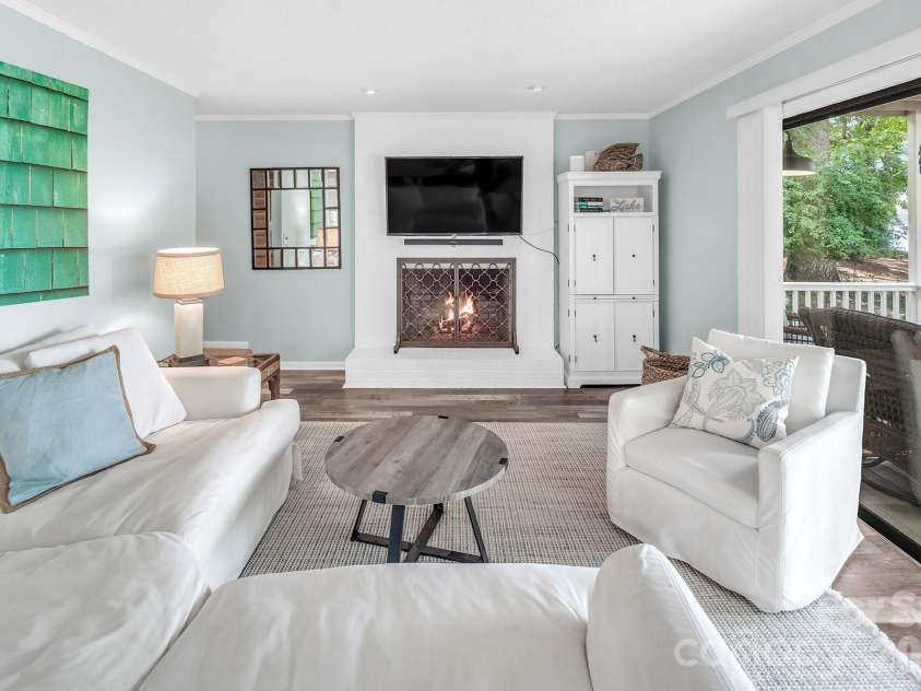 136 Lakeland Circle, Mount Gilead, NC 27306.  MLS# CAR4402425, YatesRealty ID 37914. 