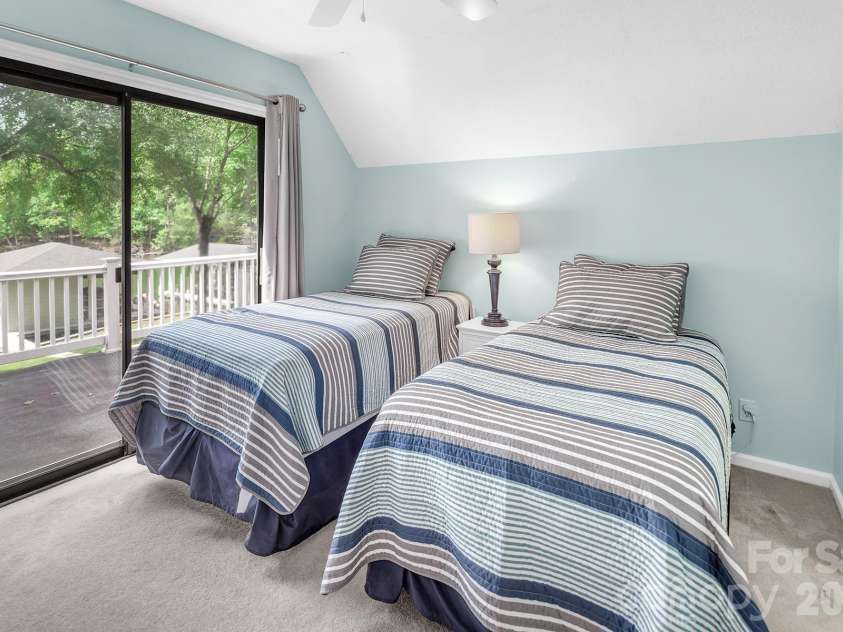136 Lakeland Circle, Mount Gilead, NC 27306.  MLS# CAR4402425, YatesRealty ID 37914. 
