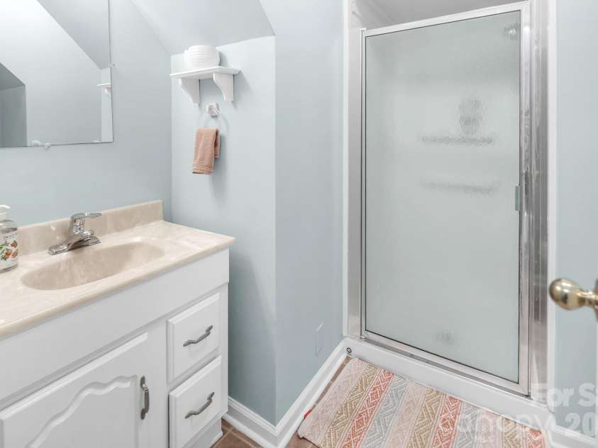 136 Lakeland Circle, Mount Gilead, NC 27306.  MLS# CAR4402425, YatesRealty ID 37914. 