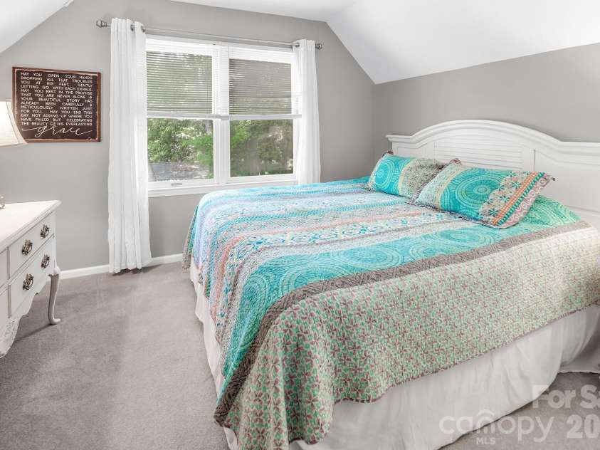 136 Lakeland Circle, Mount Gilead, NC 27306.  MLS# CAR4402425, YatesRealty ID 37914. 