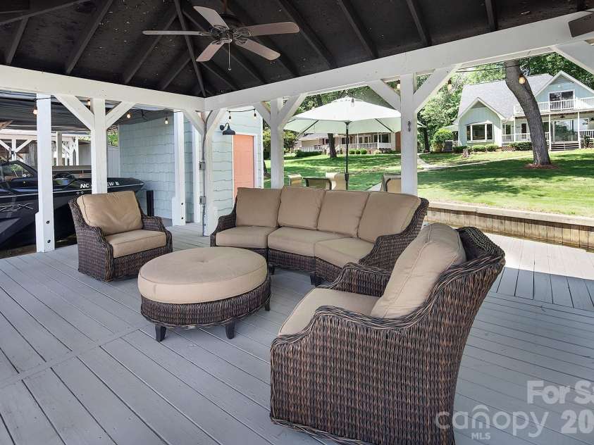 136 Lakeland Circle, Mount Gilead, NC 27306.  MLS# CAR4402425, YatesRealty ID 37914. 