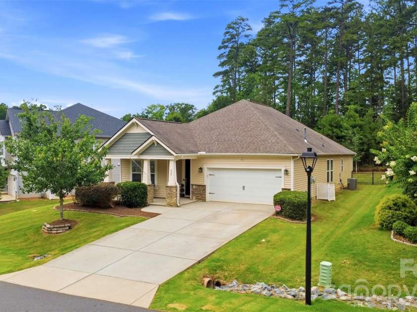 620 Ardent Trail, Belmont, NC 28012.  MLS# CAR4398745, YatesRealty ID 37918. 