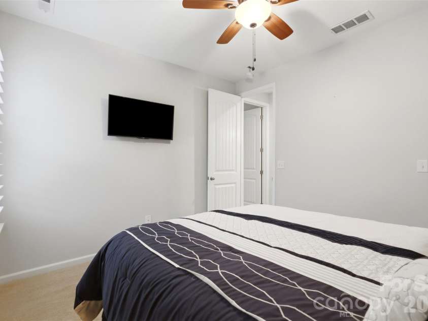 620 Ardent Trail, Belmont, NC 28012.  MLS# CAR4398745, YatesRealty ID 37918. 