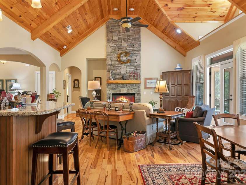 986 Salola Lane, Brevard, NC 28712.  MLS# CAR4141293, YatesRealty ID 3792. 