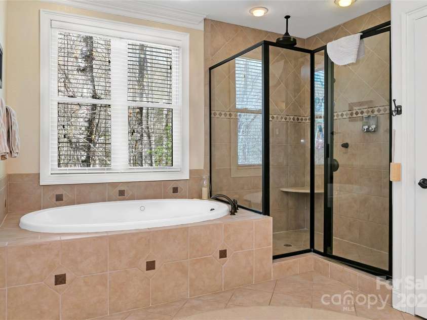 986 Salola Lane, Brevard, NC 28712.  MLS# CAR4141293, YatesRealty ID 3792. 