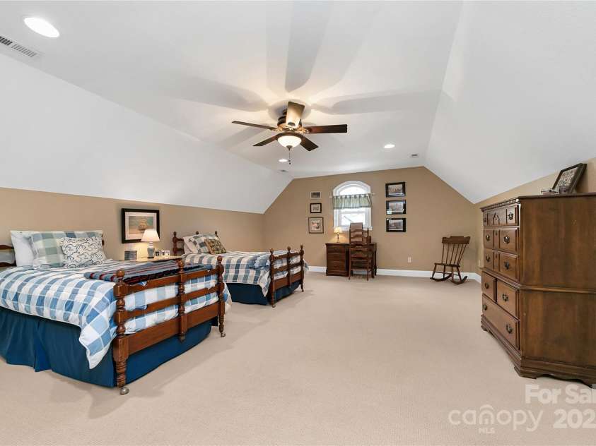 986 Salola Lane, Brevard, NC 28712.  MLS# CAR4141293, YatesRealty ID 3792. 