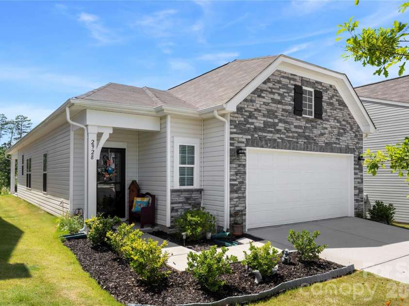 2928 Legacy Ridge Lane, Catawba, NC 28609.  MLS# CAR4391461, YatesRealty ID 37920. 