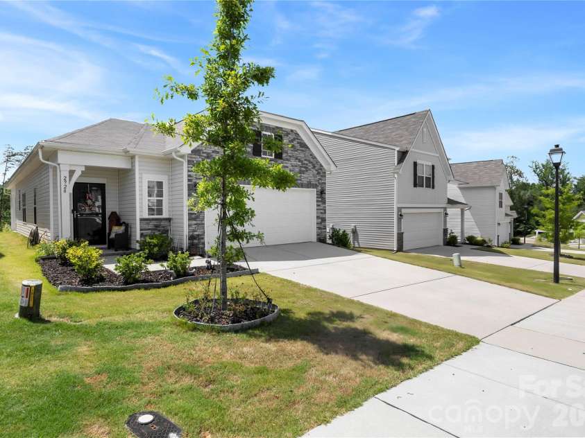 2928 Legacy Ridge Lane, Catawba, NC 28609.  MLS# CAR4391461, YatesRealty ID 37920. 