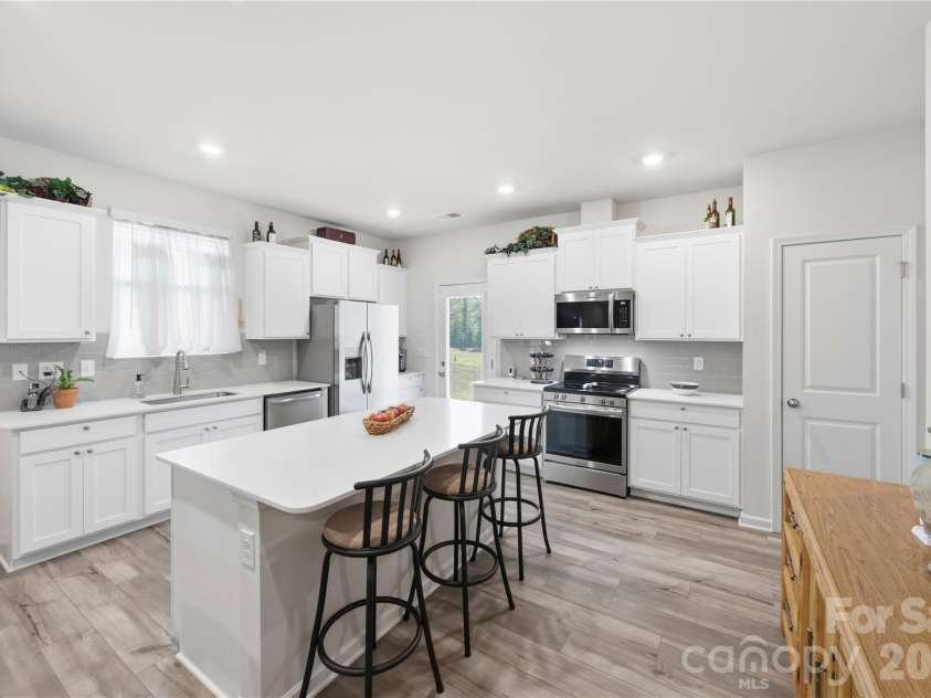 2928 Legacy Ridge Lane, Catawba, NC 28609.  MLS# CAR4391461, YatesRealty ID 37920. 