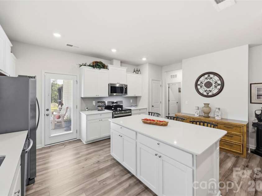 2928 Legacy Ridge Lane, Catawba, NC 28609.  MLS# CAR4391461, YatesRealty ID 37920. 