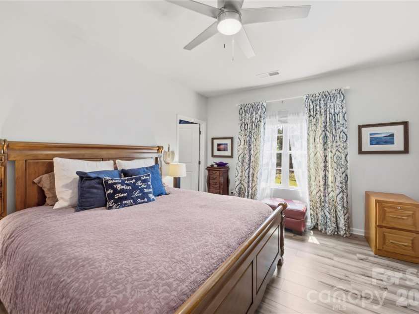 2928 Legacy Ridge Lane, Catawba, NC 28609.  MLS# CAR4391461, YatesRealty ID 37920. 