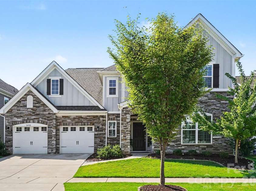 14908 Baldridge Drive, Huntersville, NC 28078.  MLS# CAR4394511, YatesRealty ID 37921. 