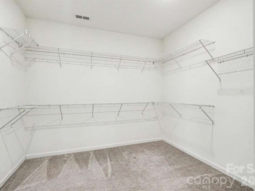 14908 Baldridge Drive, Huntersville, NC 28078.  MLS# CAR4394511, YatesRealty ID 37921. 