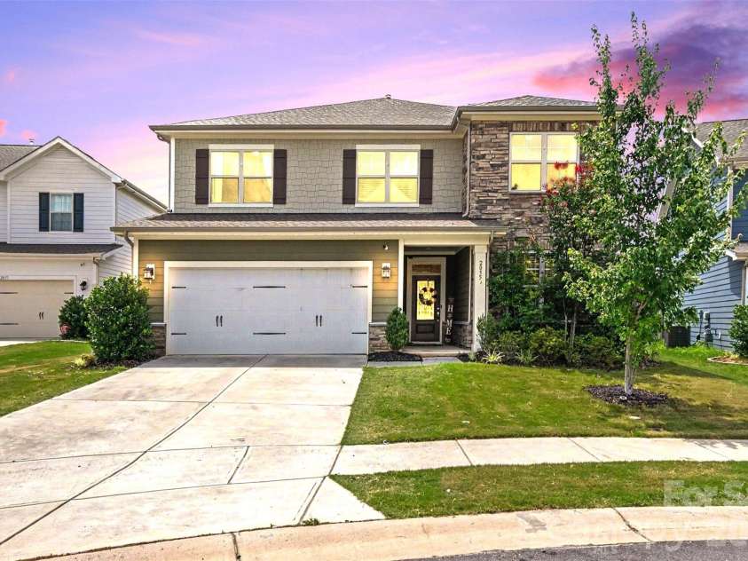 2055 Yearden Lane, Monroe, NC 28110.  MLS# CAR4397294, YatesRealty ID 37922. Can you imagine coming home at twilight to this gem?