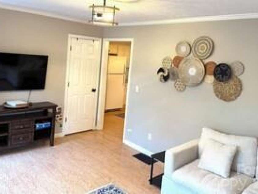 96 Rolling Hills Road, Mills River, NC 28759.  MLS# CAR4400685, YatesRealty ID 37923. 