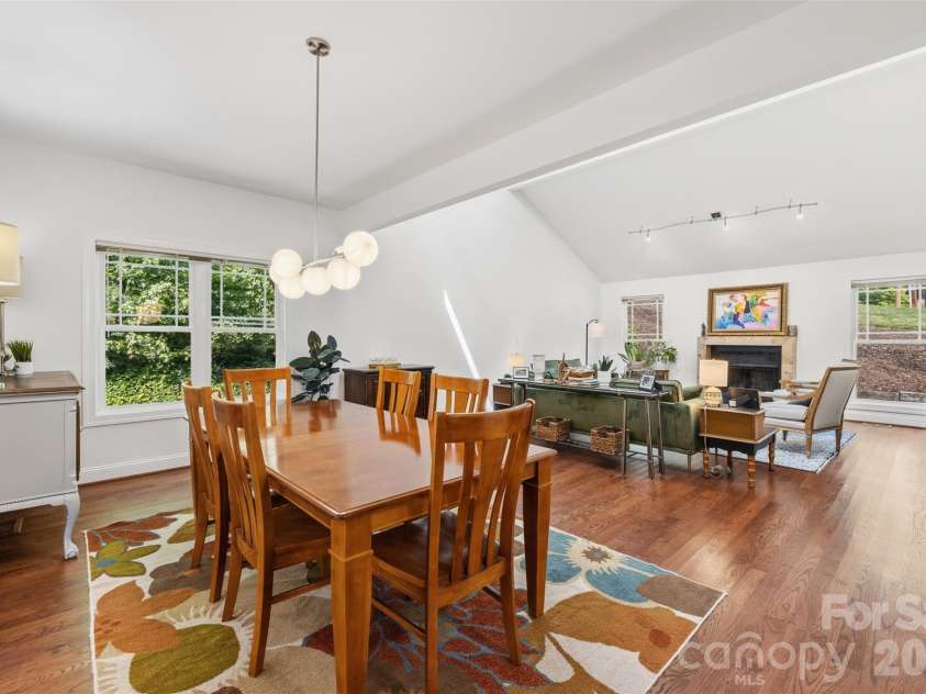 6219 Fair Valley Drive, Charlotte, NC 28226.  MLS# CAR4400591, YatesRealty ID 37924. 
