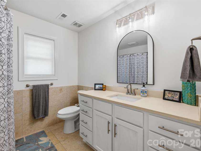 6219 Fair Valley Drive, Charlotte, NC 28226.  MLS# CAR4400591, YatesRealty ID 37924. 