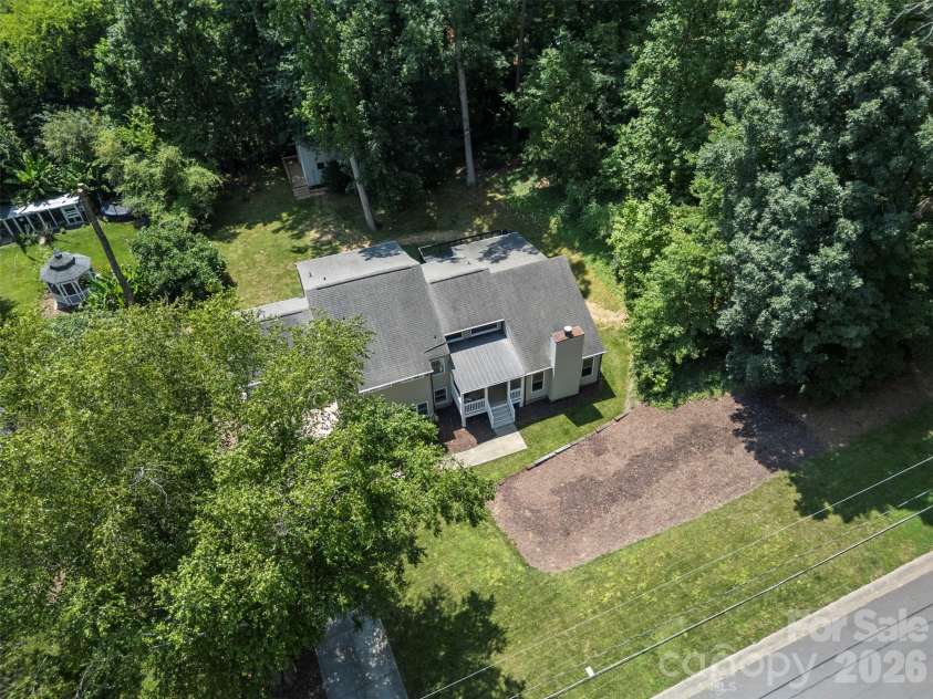 6219 Fair Valley Drive, Charlotte, NC 28226.  MLS# CAR4400591, YatesRealty ID 37924. 