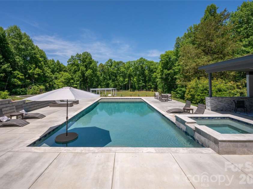 8512 Prince Valiant Drive, Marvin, NC 28173.  MLS# CAR4401281, YatesRealty ID 37925. 