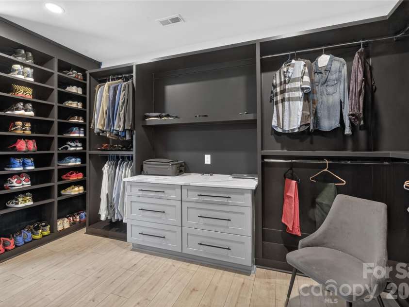 8512 Prince Valiant Drive, Marvin, NC 28173.  MLS# CAR4401281, YatesRealty ID 37925. Second Primary Closet