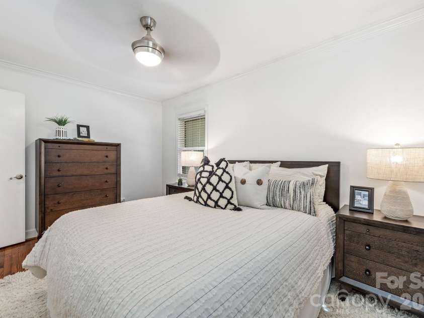 3600 Litchfield Road, Charlotte, NC 28211.  MLS# CAR4401318, YatesRealty ID 37926. 