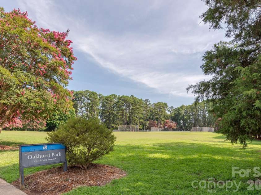 3600 Litchfield Road, Charlotte, NC 28211.  MLS# CAR4401318, YatesRealty ID 37926. 