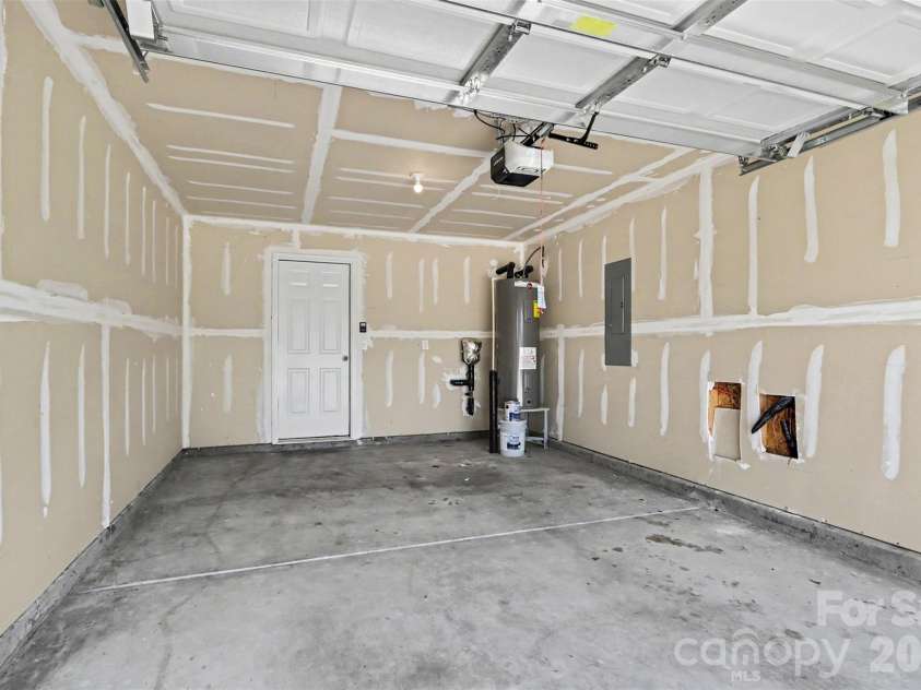 310 Kingsford Drive, Stanley, NC 28164.  MLS# CAR4400766, YatesRealty ID 37928. 