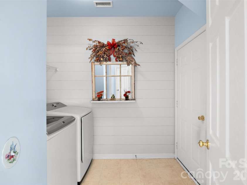 12036 Humboldt Drive, Charlotte, NC 28277.  MLS# CAR4400878, YatesRealty ID 37929. 