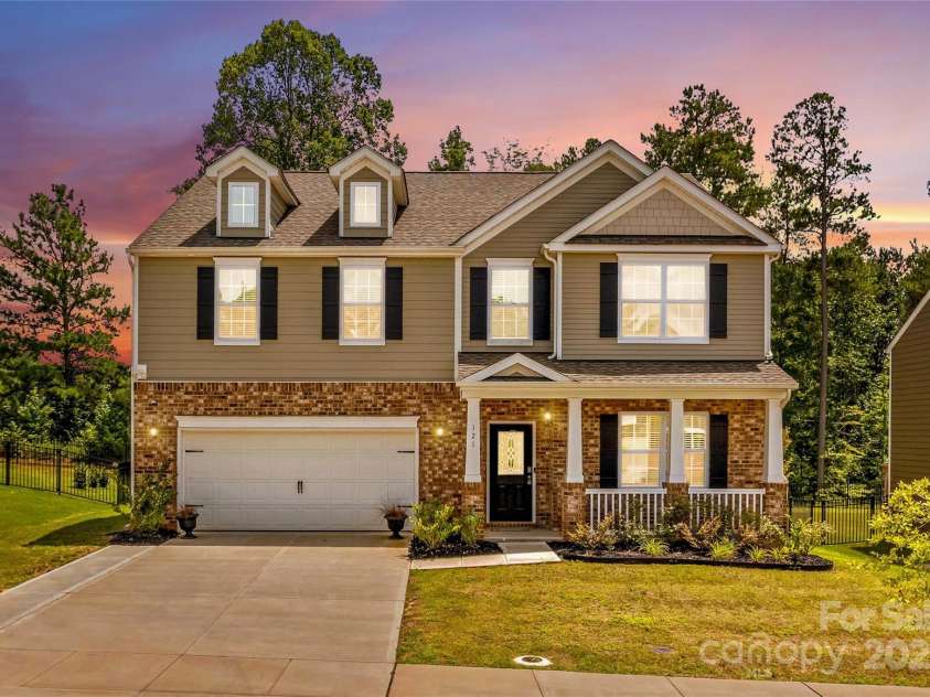 121 Edgehill Court, Troutman, NC 28166.  MLS# CAR4280494, YatesRealty ID 3793. 
