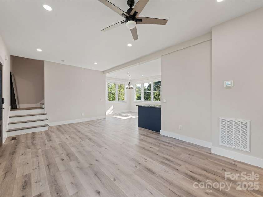 148 Amblers Knoll Road, Weaverville, NC 28787.  MLS# CAR4253906, YatesRealty ID 3793. Living