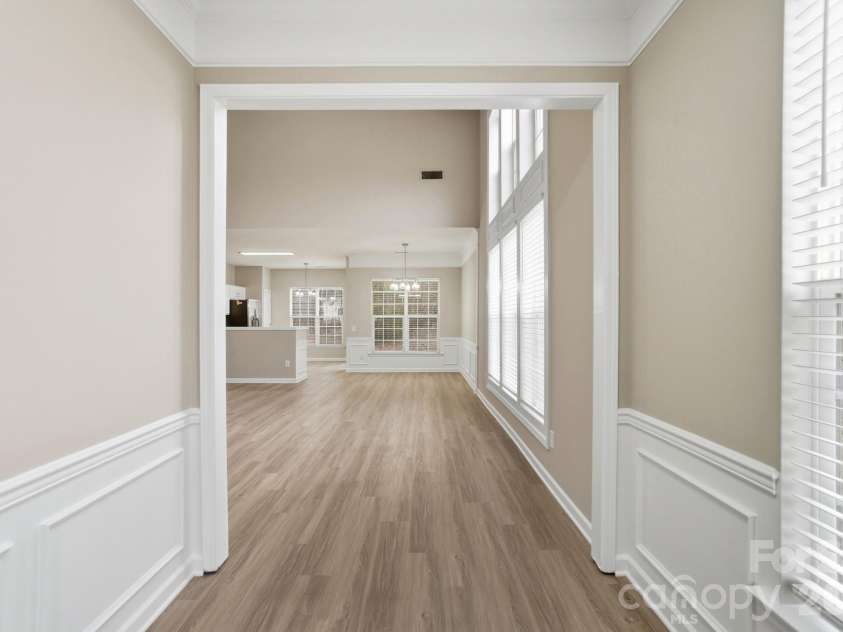 8835 Kestral Ridge Drive, Charlotte, NC 28269.  MLS# CAR4353164, YatesRealty ID 3793. 