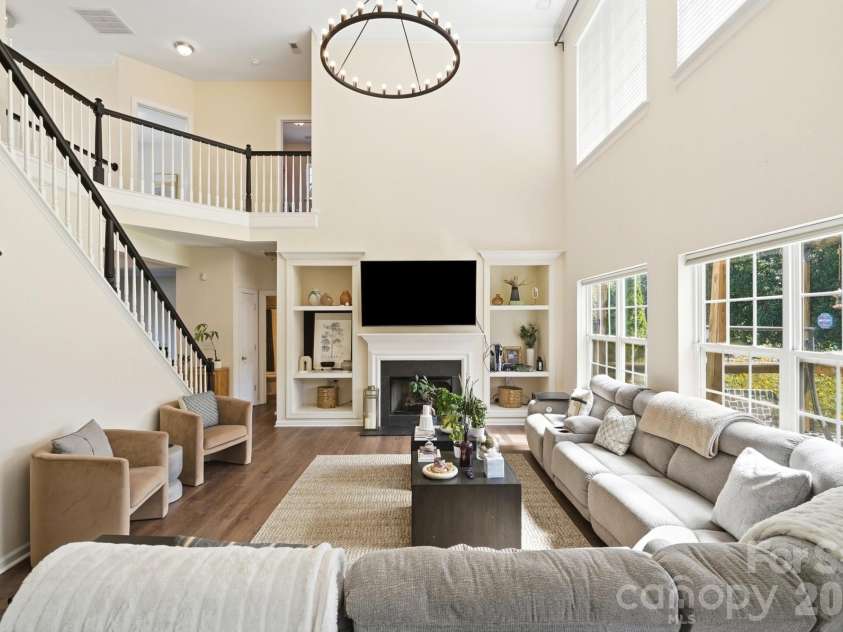 6226 Castlecove Road, Charlotte, NC 28278.  MLS# CAR4405001, YatesRealty ID 37930. 