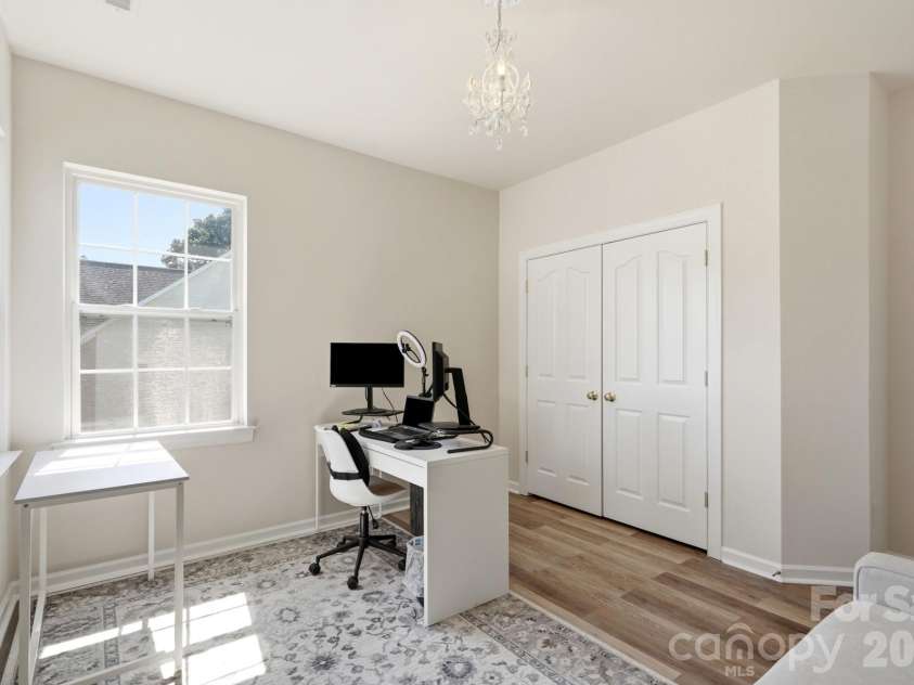 6226 Castlecove Road, Charlotte, NC 28278.  MLS# CAR4405001, YatesRealty ID 37930. 