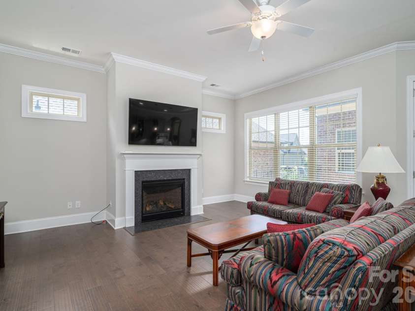 5247 Courtyard Lane, Belmont, NC 28012.  MLS# CAR4404937, YatesRealty ID 37931. 