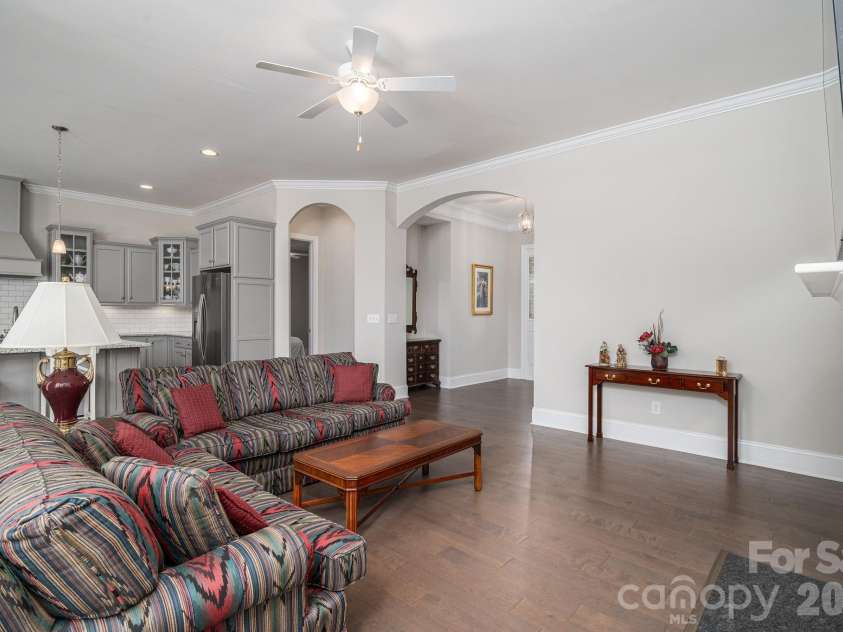 5247 Courtyard Lane, Belmont, NC 28012.  MLS# CAR4404937, YatesRealty ID 37931. 